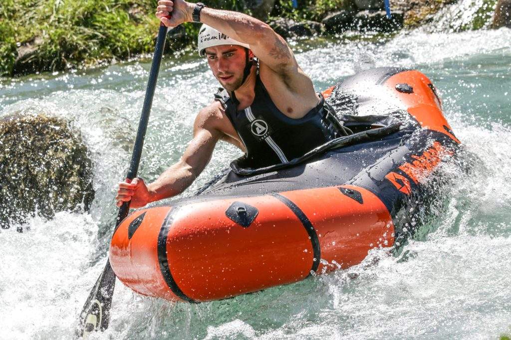 activités d'eau vive Packraft à proximité de Lyon Porcieu Lagnieu Montalieu Ambérieu rivière activité sportive eau plaisir espace eau vive